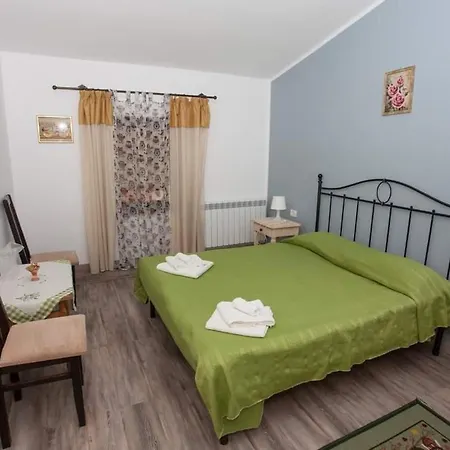 La Roca Guest house Bradu (Neamt)